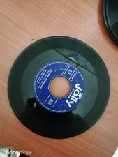 vinili 7" 45 giri 327 ADRIANO CELENTANO SI E' SPENTO IL SOLE-LA MEZZA LUNA