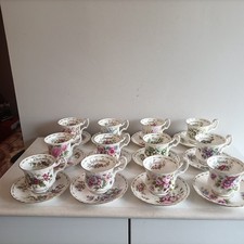 ROYAL ALBERT FLOWER OF MONTH MESI 12 DODICI TAZZE CAFFÈ E PIATTINO PORCELLANA 