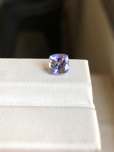 Gemma tanzanite blu - di,