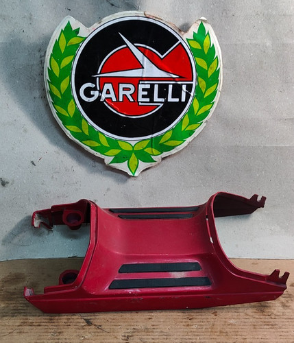 Poggiapiedi plastica - in,