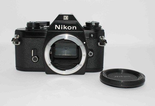 Nikon testata nuove - nikon, em,