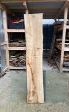 Tavola di legno di noce