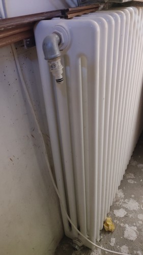 Termosifone tubolare - , in