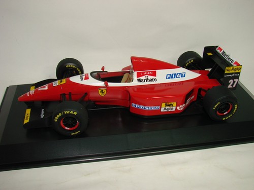 Ferrari f93 jean - 1/18, a,