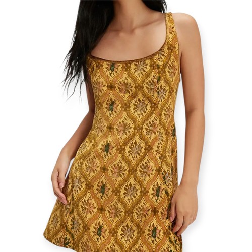 Free people petal arapestry - free,