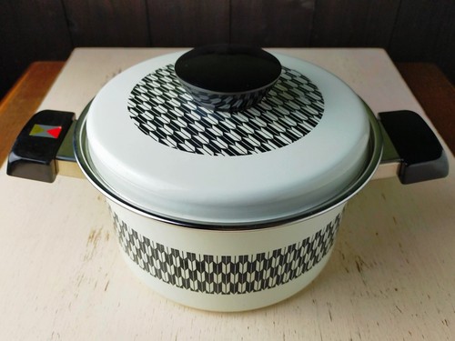 Vintage retrò anni smalto - anni, 70
