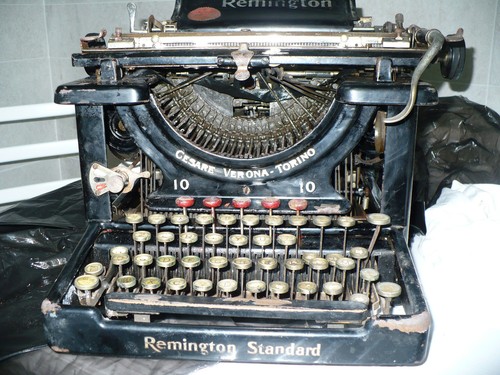 Rara macchina scrivere - rara,