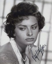 SOPHIA LOREN FIRMATA