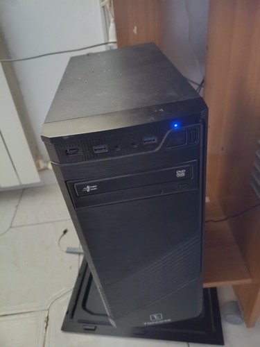 Computer desktop assemblato - desktop,