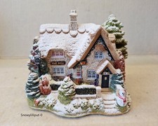 Lilliput Lane - CHRISTMAS LIGHTS AT THE BELL INN - ILLUMINATED COTTAGE