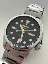 Seiko 5 Orologio Uomo Sportivo Automatico Quadrante Nero Data Giorno Acciaio 40mm
