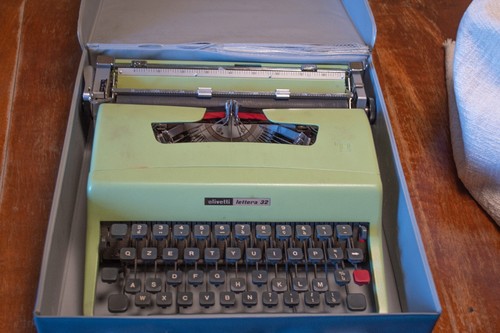 Macchina scrivere olivetti - scrivere,