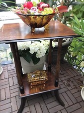 Tavolino antico elegante