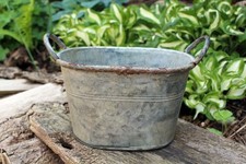 Fioriera ovale in metallo