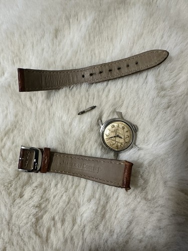 Petite montre vintage hors
