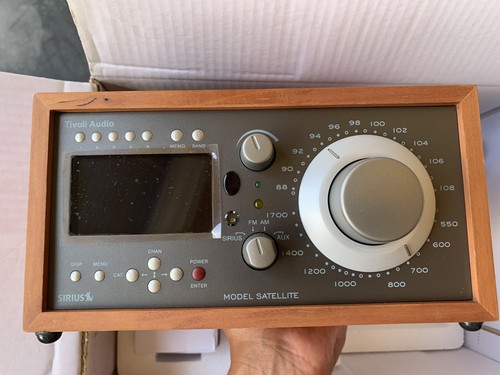 Radio tavolo fm - tavolo, am/fm