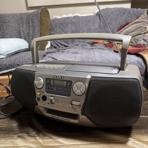 Sony cfd v17 radio cassette - cd,