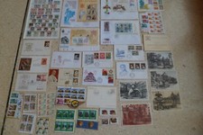 CITTA' DEL VATICANO - COLLEZIONE DI BUSTE CARTOLINE E FRANCOBOLLI NUOVI E USATI