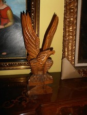 Vintage scultura in legno di aquila