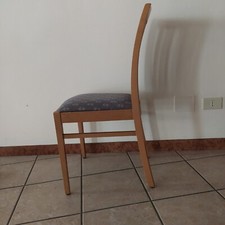 Sedia in legno massello con seduta imbottita