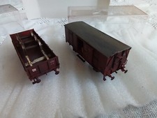 FLEISCHMANN,  CARRO  COPERTO  CON CARICO  + CARRO  SPONDE ALTE. 