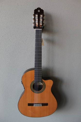Nuovissima chitarra classica