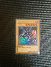 Drago Nero Occhi Rossi ultra