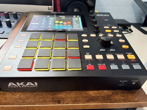 Akai mpc one con 64gb - mpc,