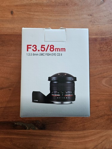 Samyang 8mm umc fish eye - 8mm, f/3.5