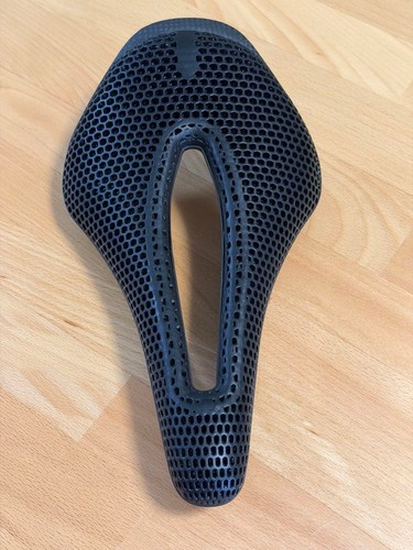 Sella full carbon stampata - ", in