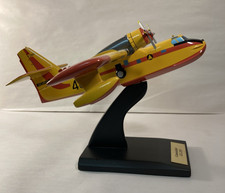 Canadair CL-215 modello anfibio