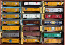 VINTAGE N-SCALE BOX  CARS -