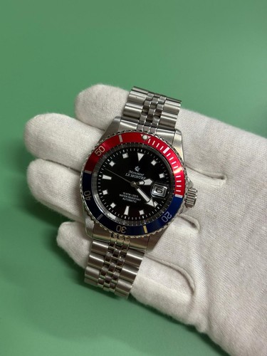 Monsieur le montre - le,