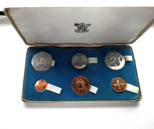Isle man penny 50 - of, 1/2