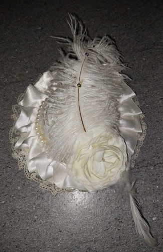 Cappellino sposa con piume - da,