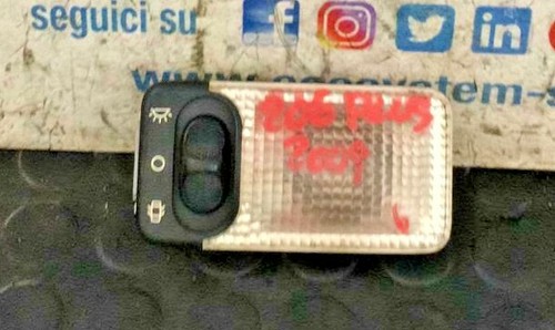 Ricambi usati plafoniera - ricambi,