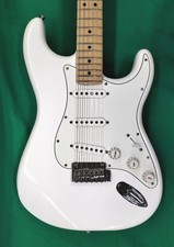 FENDER MEXICO PLAYER