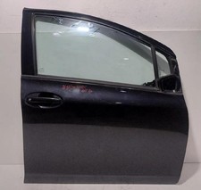 670010D170 PORTA ANTERIORE