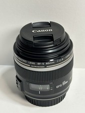 Canon EF-S 60 mm f/2.8 USM