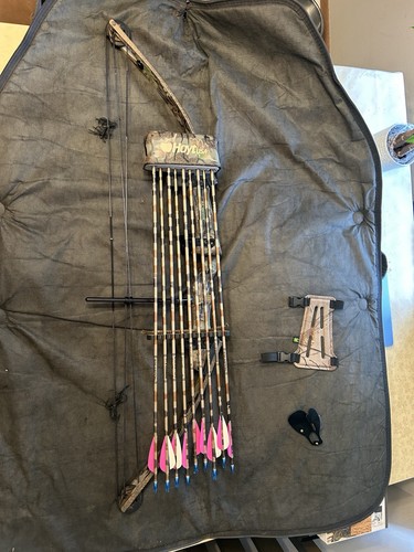 Hoyt rebel compound bow - hoyt,
