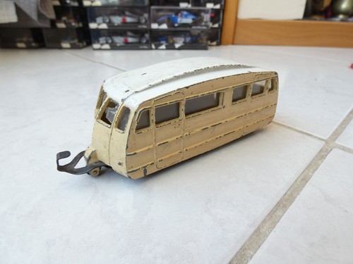 Caravan 811 dinky toys - 811,