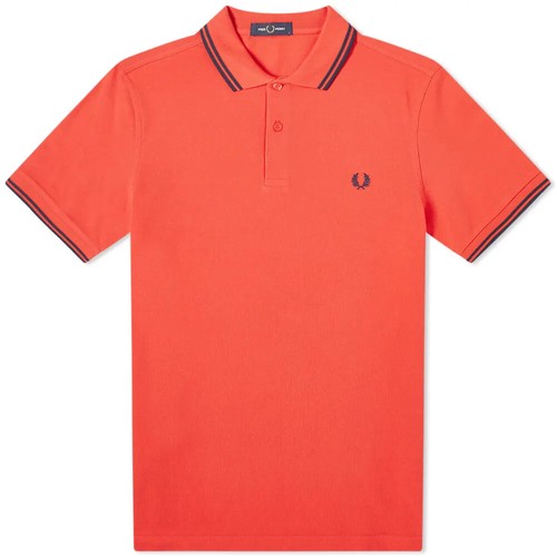 Polo nuova con etichette