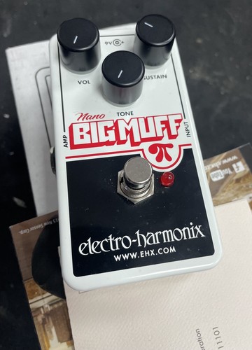 Electro harmonix nano - nano, big