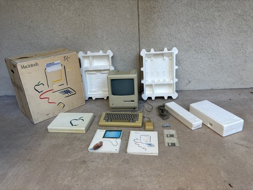 Macintosh 128k m0001 1984 - macintosh,