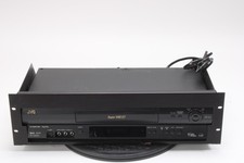 JVC HR-S3902U è un