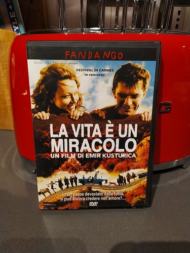 Vita miracolo di emir - la,