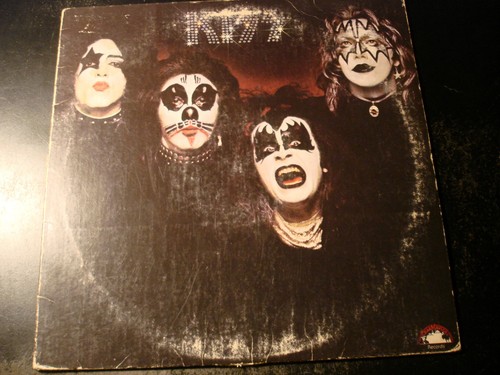 Kiss self titled record - titled, lp