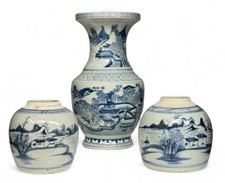 lot of three Chinese blue and