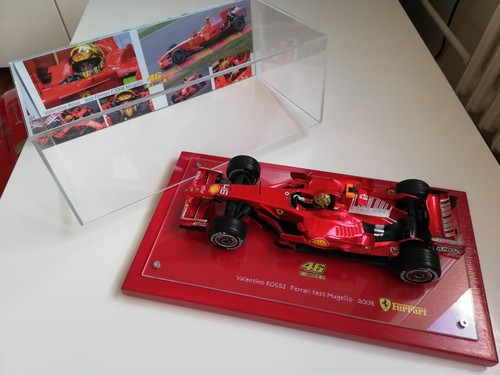 Valentino rossi ferrari - 1:18,