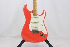 Fender Japan ST57-85 Chitarra